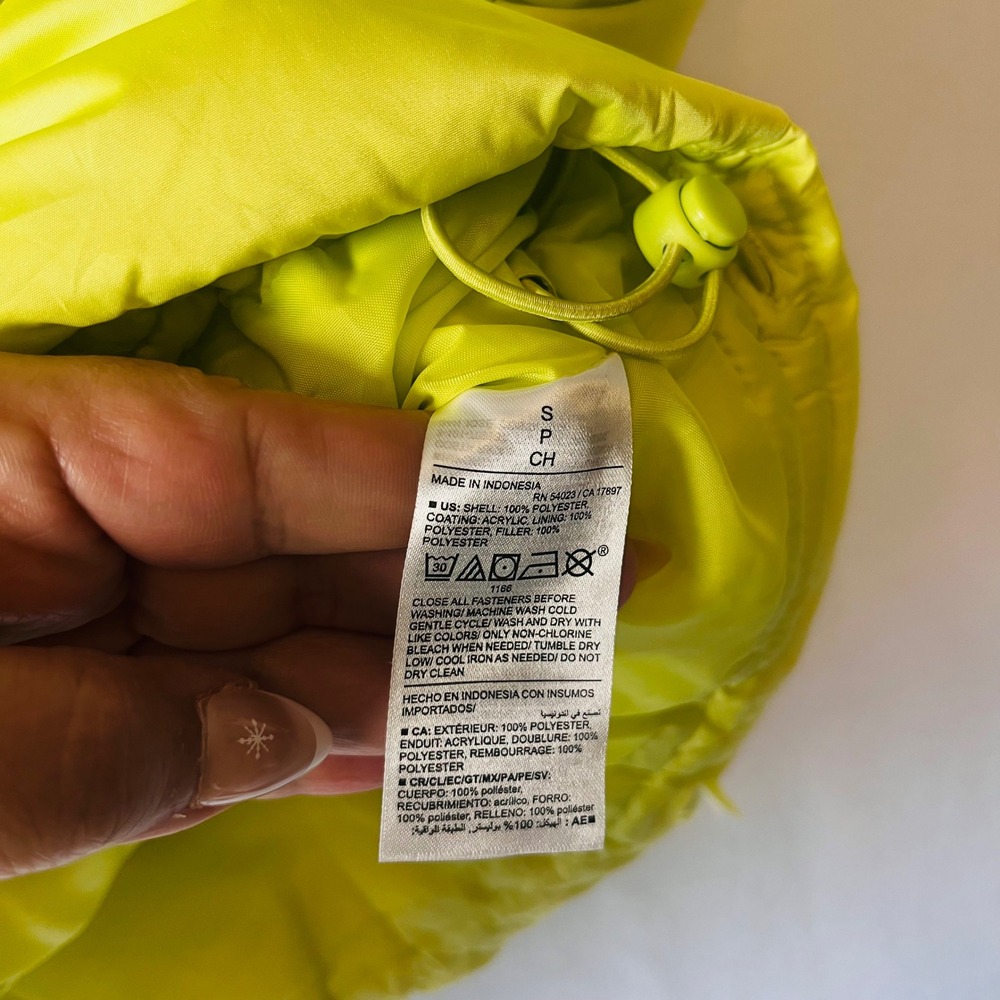 Puffer Vest Old Navy Small Neon Lime Yellow Soft Zipper Lightweight Y2K - Picture 8 of 9